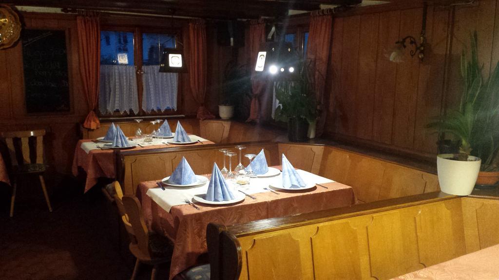 Gasthaus Roessle روتفايل المظهر الخارجي الصورة
